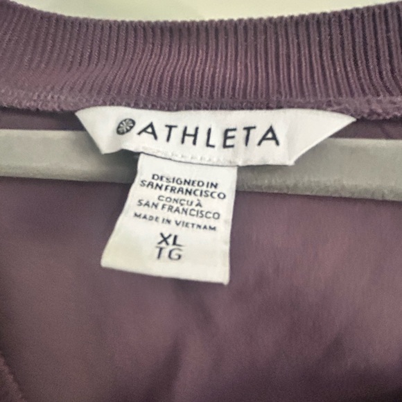 Athleta zephyr V-Neck Long Sleeve Top - Purple size xl - Picture 3 of 3
